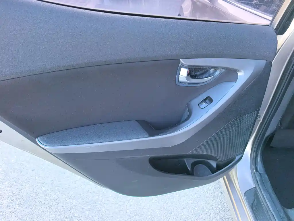 Hyundai Elantra Langdong 1.6L Auto Premium Type, фото 11