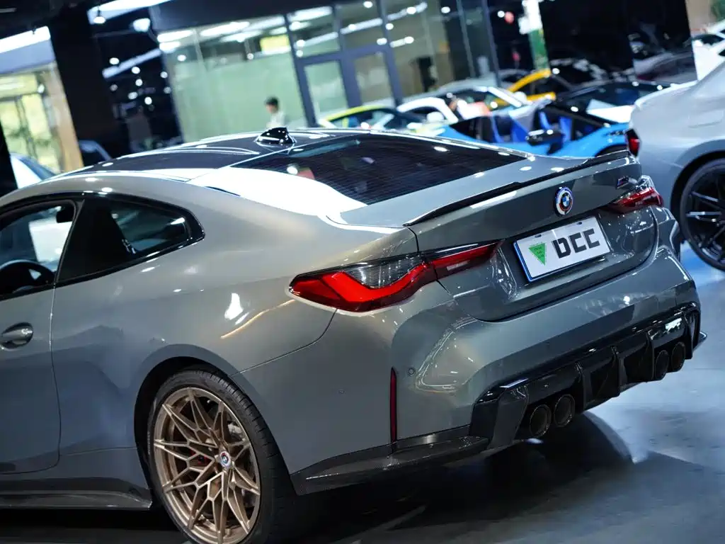 BMW M4 — миниатюра 7