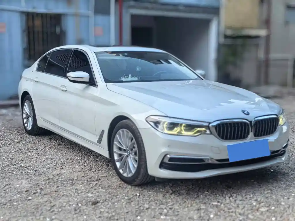 BMW 5 Series — миниатюра 3