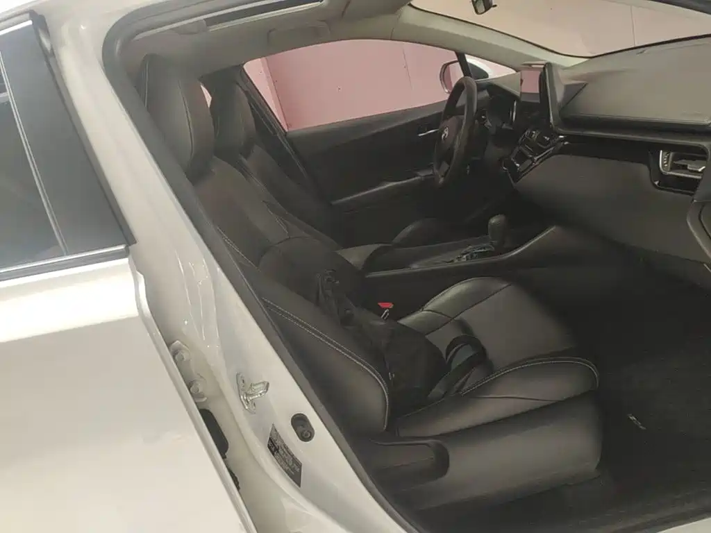 Toyota IZOA — миниатюра 25