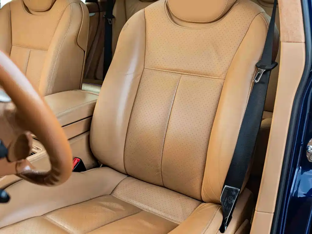 Porsche Cayenne — миниатюра 12