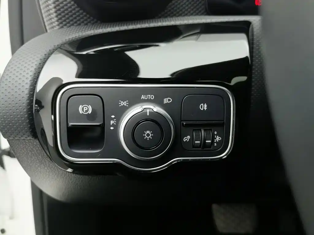 Mercedes-Benz A-Class — миниатюра 21