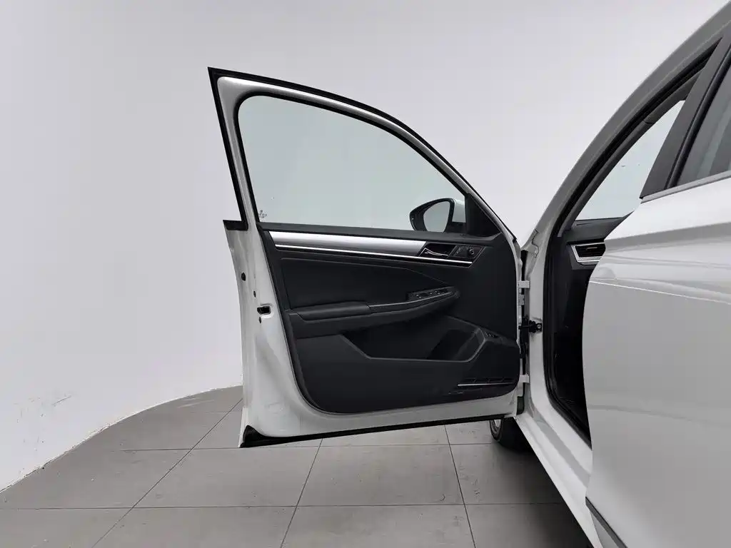 Volkswagen Bora — миниатюра 8