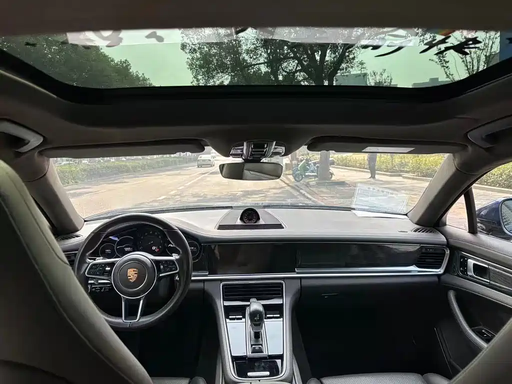 Porsche Panamera 2017 Panamera 4 Executive Long Wheelbase 3.0T