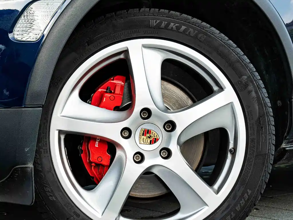 Porsche Cayenne — миниатюра 4