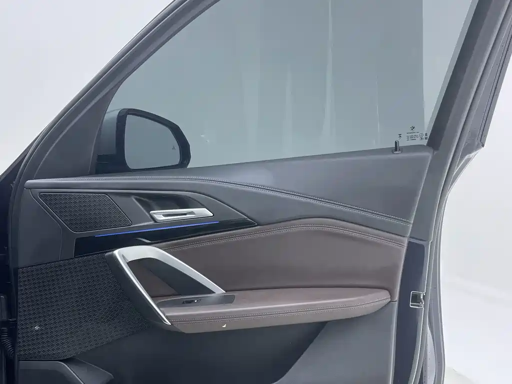 BMW X1 — миниатюра 10