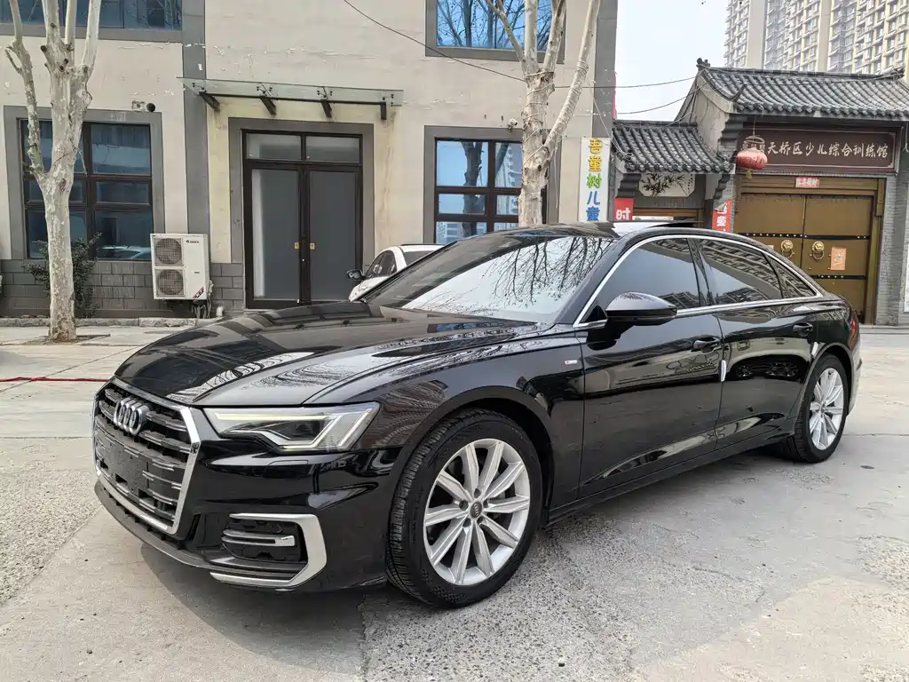 Audi A6L 2022