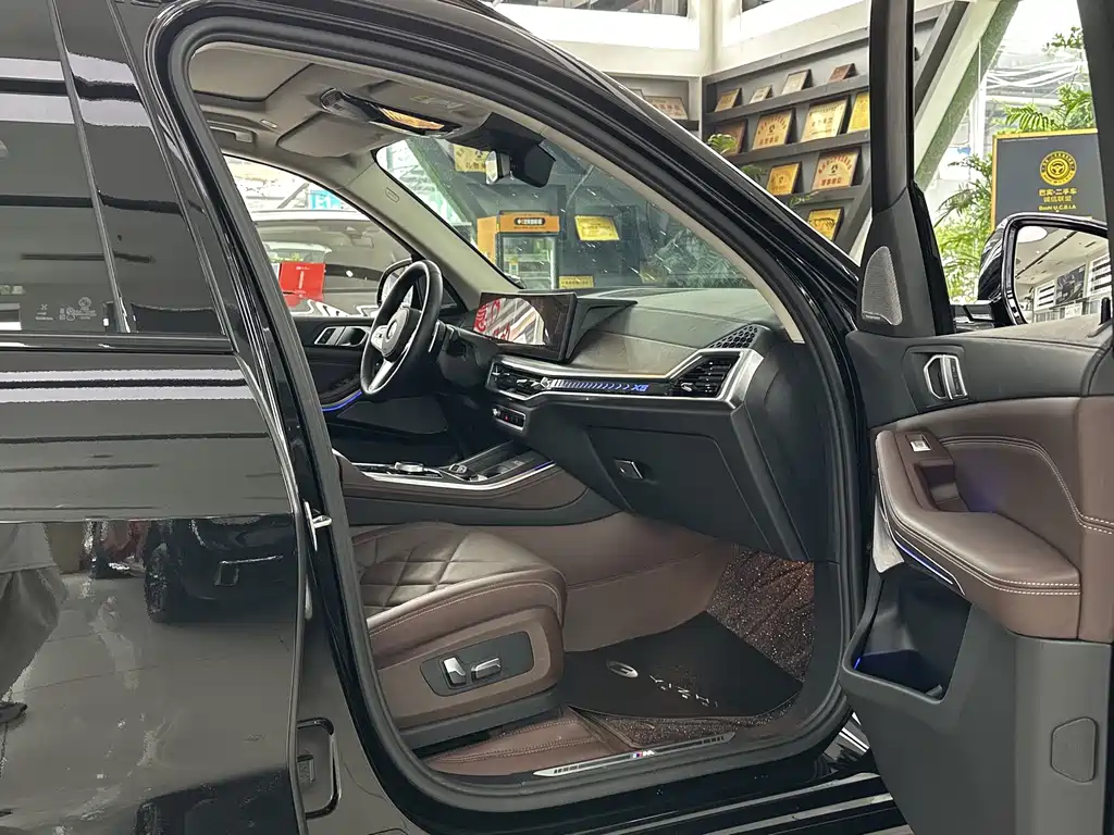 BMW X5 — миниатюра 10