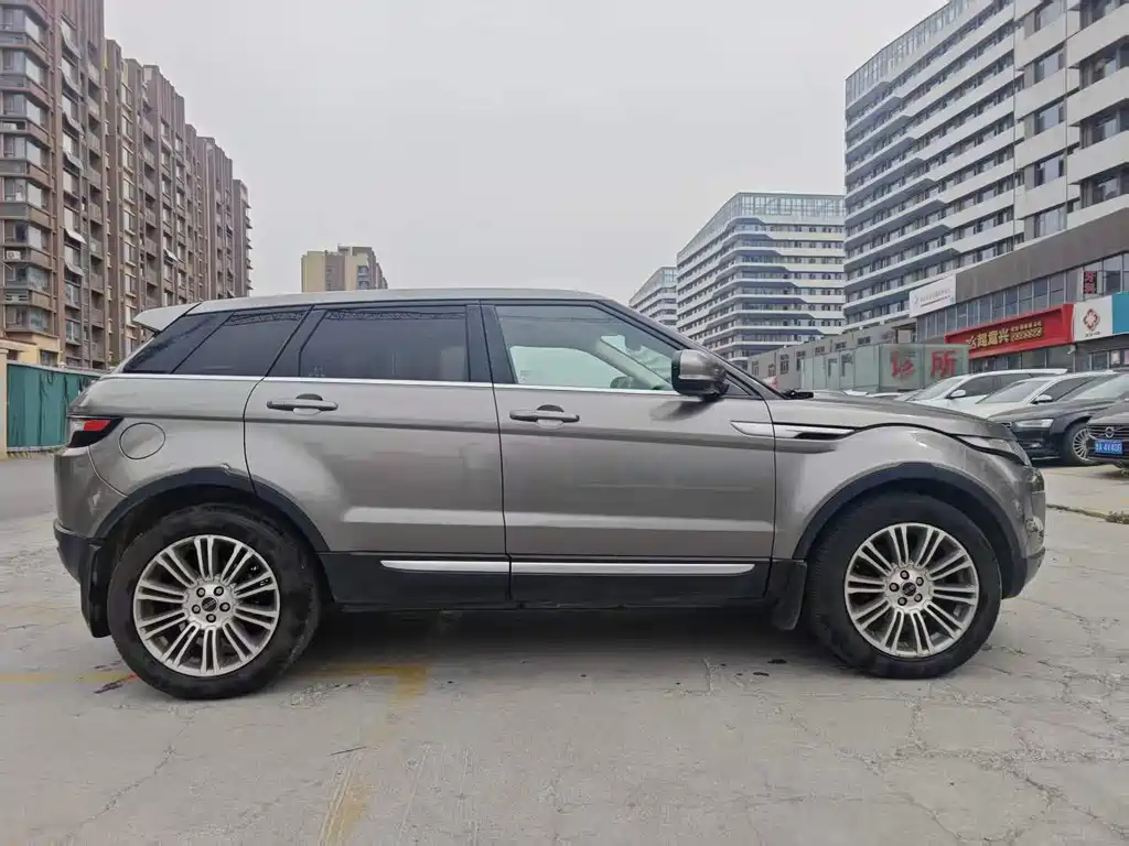 Land Rover Evoque (Import) — миниатюра 4