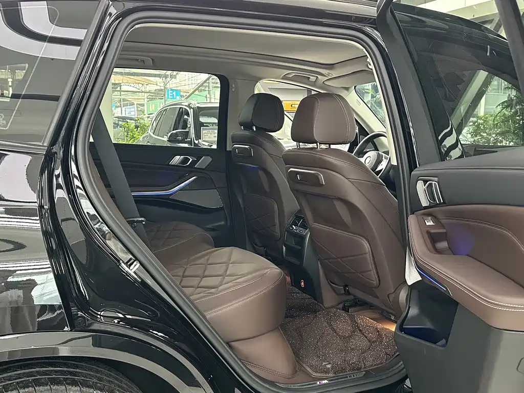 BMW X5 — миниатюра 12