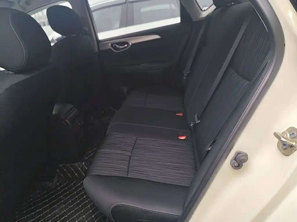 Nissan Sylphy — миниатюра 17