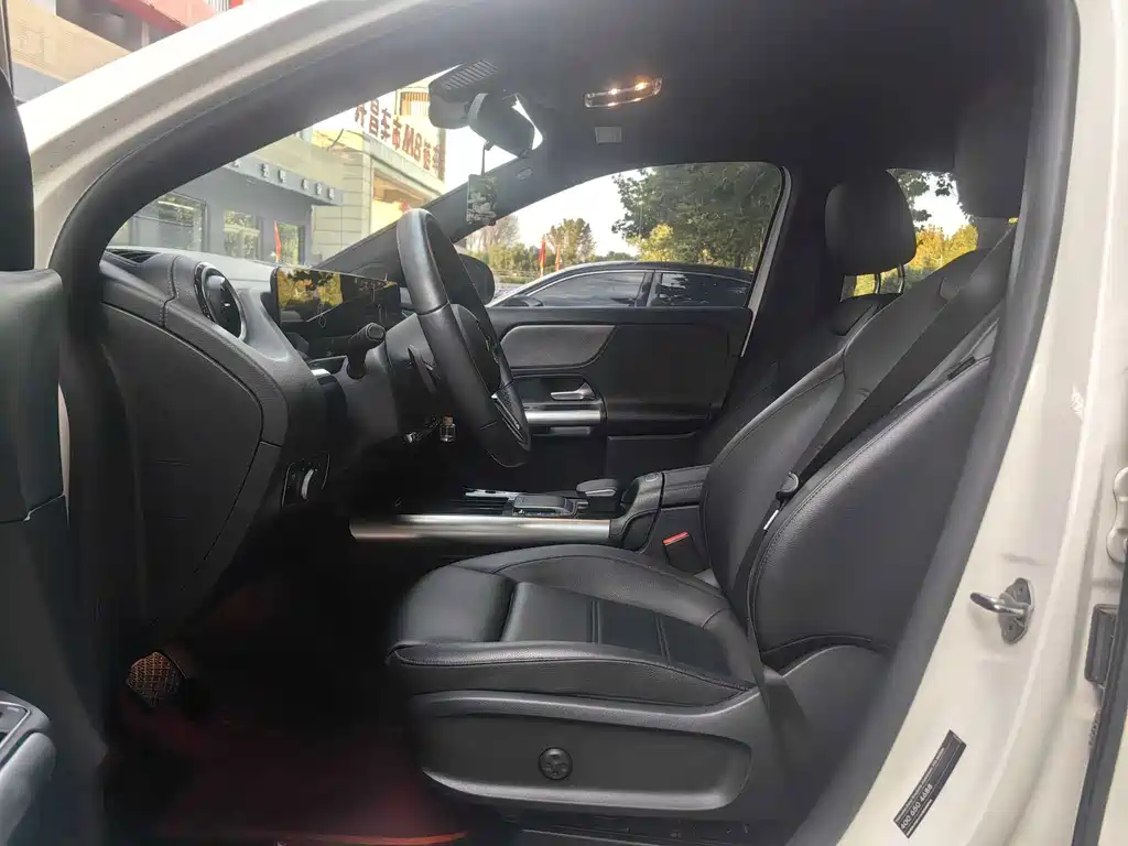 Mercedes-Benz GLA — миниатюра 5