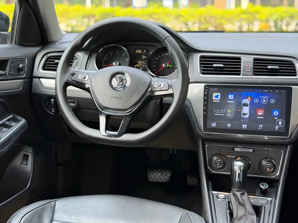 Volkswagen Lavida — миниатюра 8