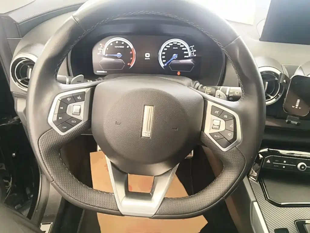 Wey Wey VV7 — миниатюра 11