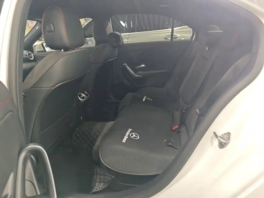 Mercedes-Benz A-Class — миниатюра 17