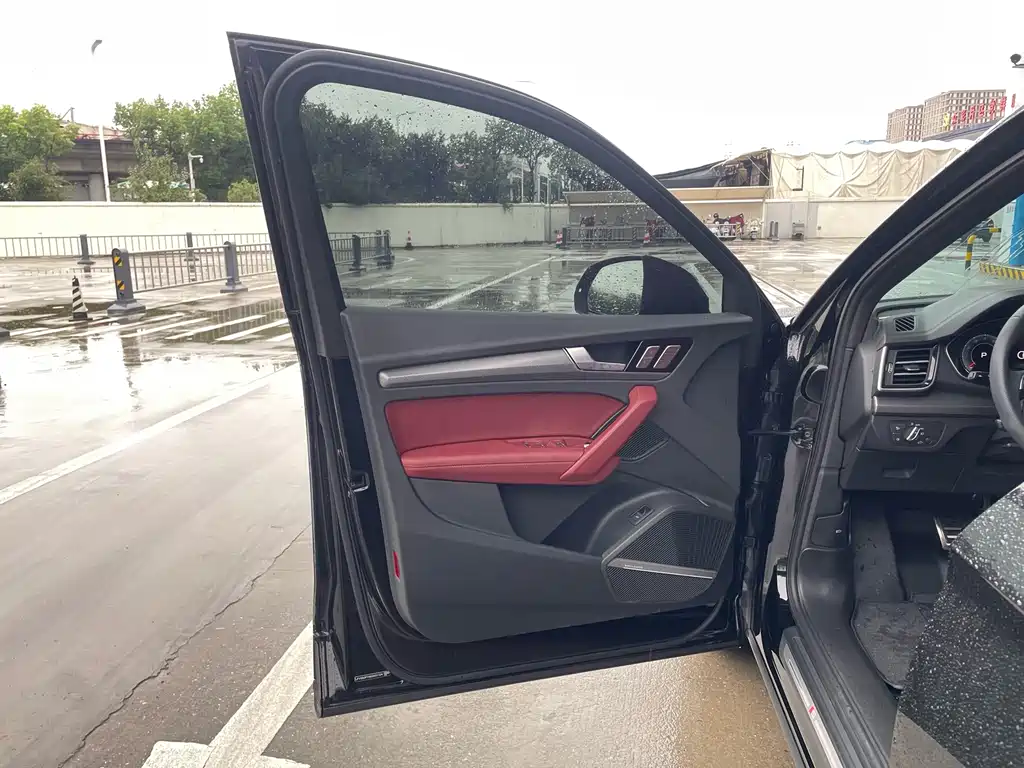 Audi Q5L — миниатюра 6