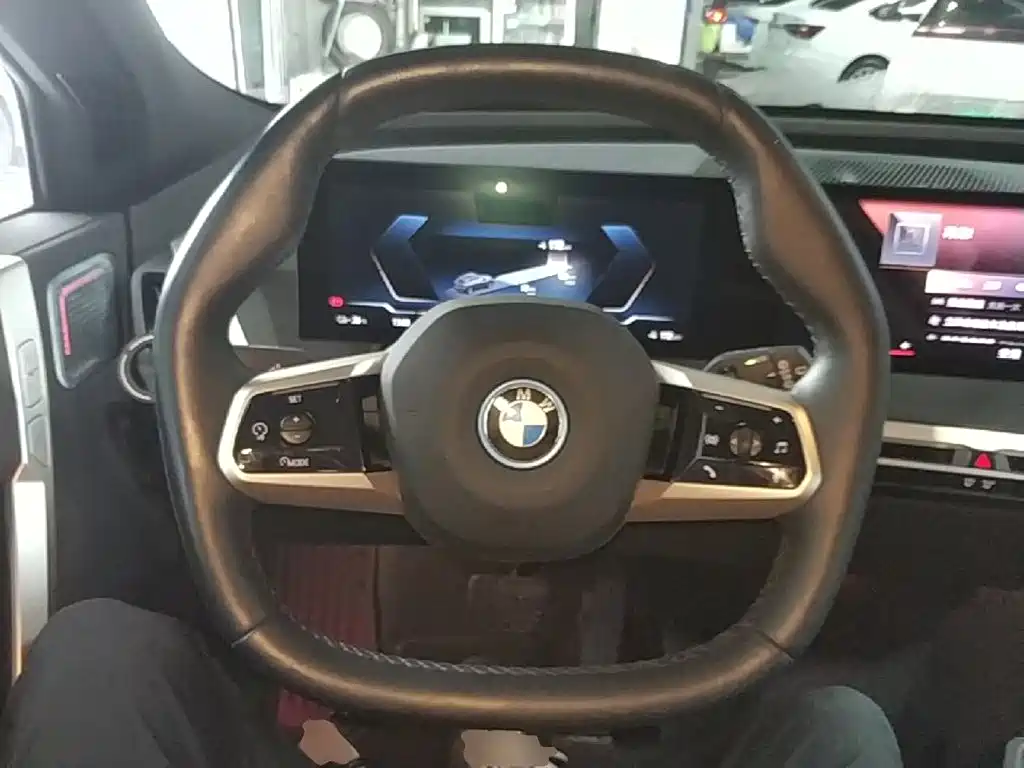 BMW iX — миниатюра 11