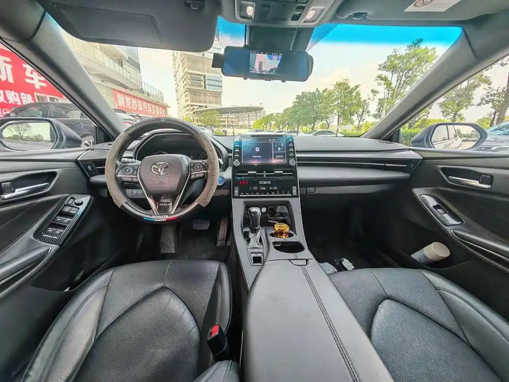 Toyota Avalon — миниатюра 5