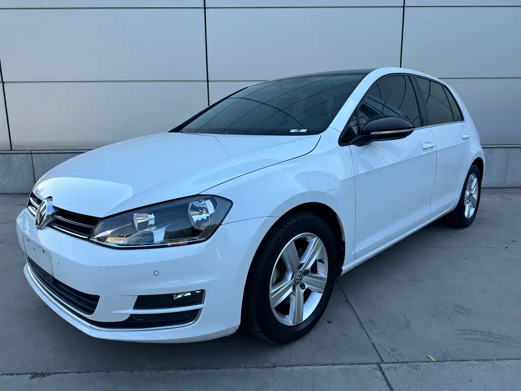 Volkswagen Golf 2017 1.6L Auto Comfort Million Unit Anniversary Edition