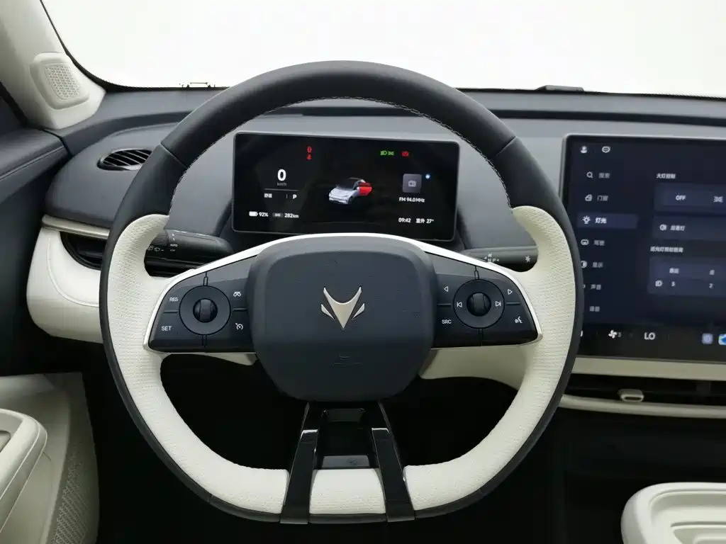 ARCFOX Beta T1 — миниатюра 11