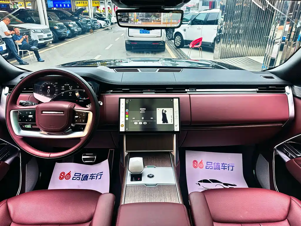 Land Rover Range Rover — миниатюра 6
