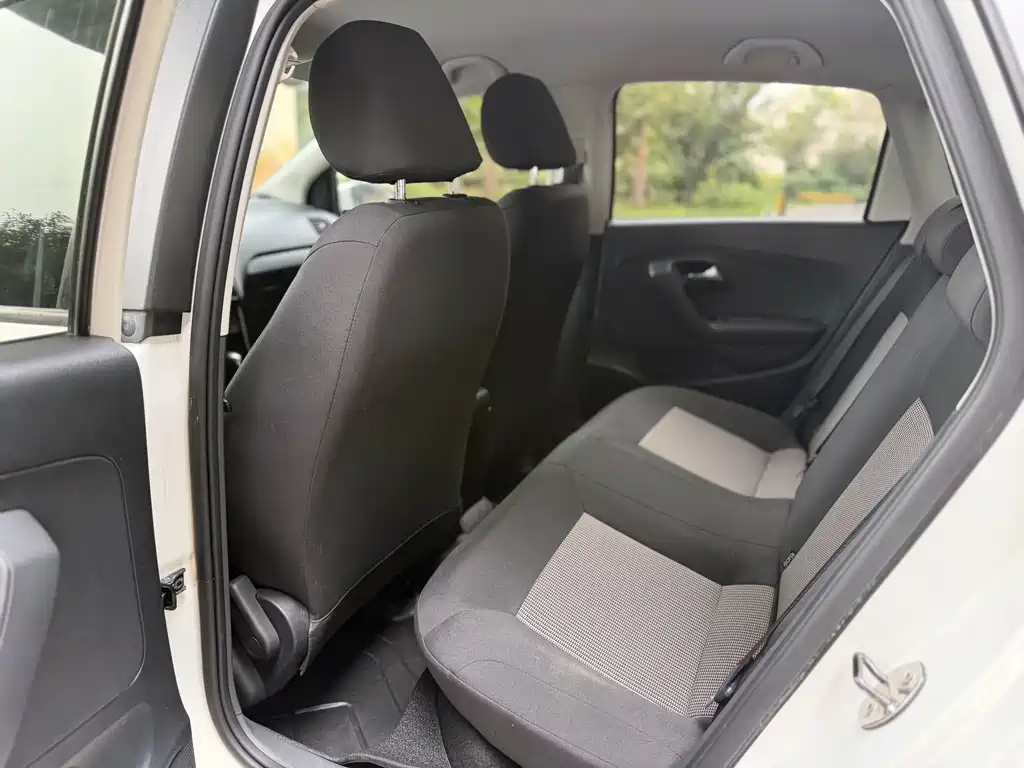 Volkswagen Polo — миниатюра 12