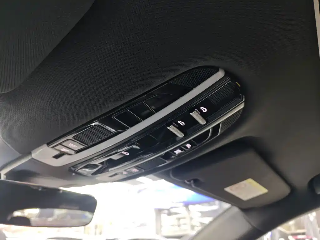 Porsche Panamera — миниатюра 21