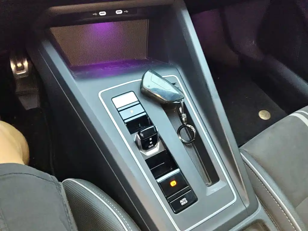 Volkswagen Golf — миниатюра 14