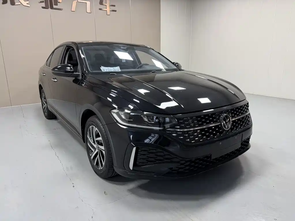 Volkswagen Lavida — миниатюра 3