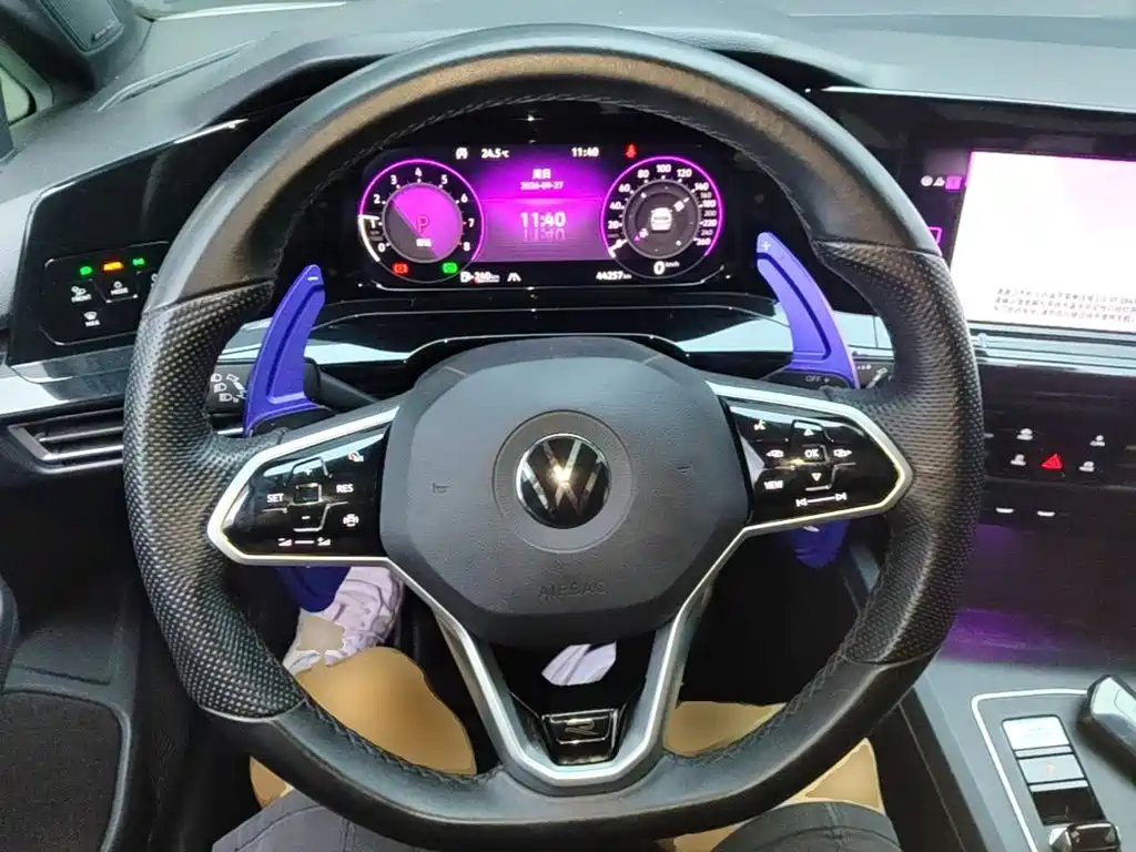 Volkswagen Golf — миниатюра 11