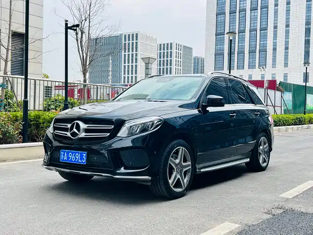 MERCEDES-BENZ GLE