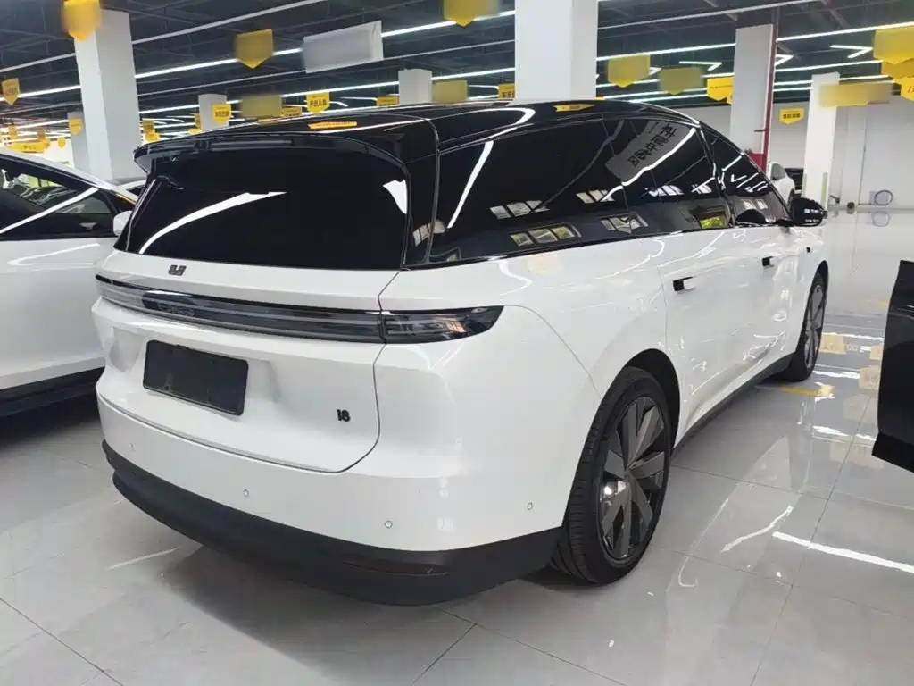Li Auto i8 2025 Standard