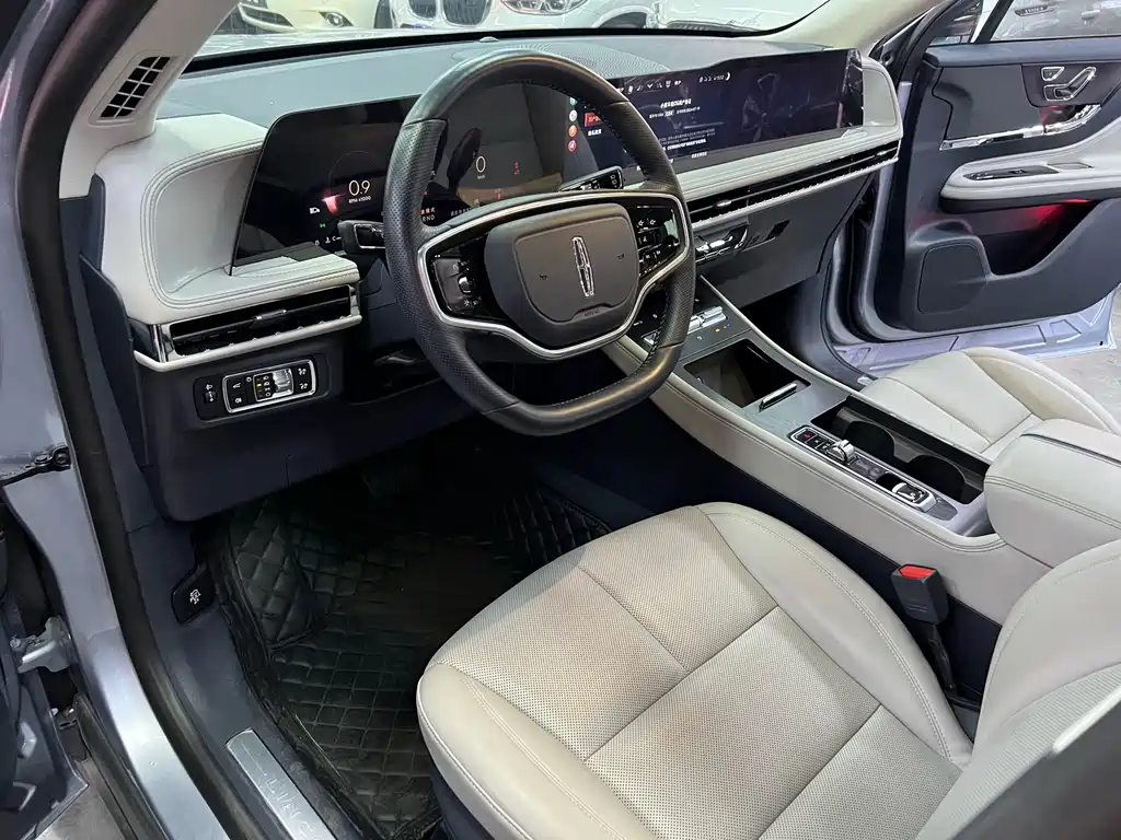 Lincoln Corsair — миниатюра 8