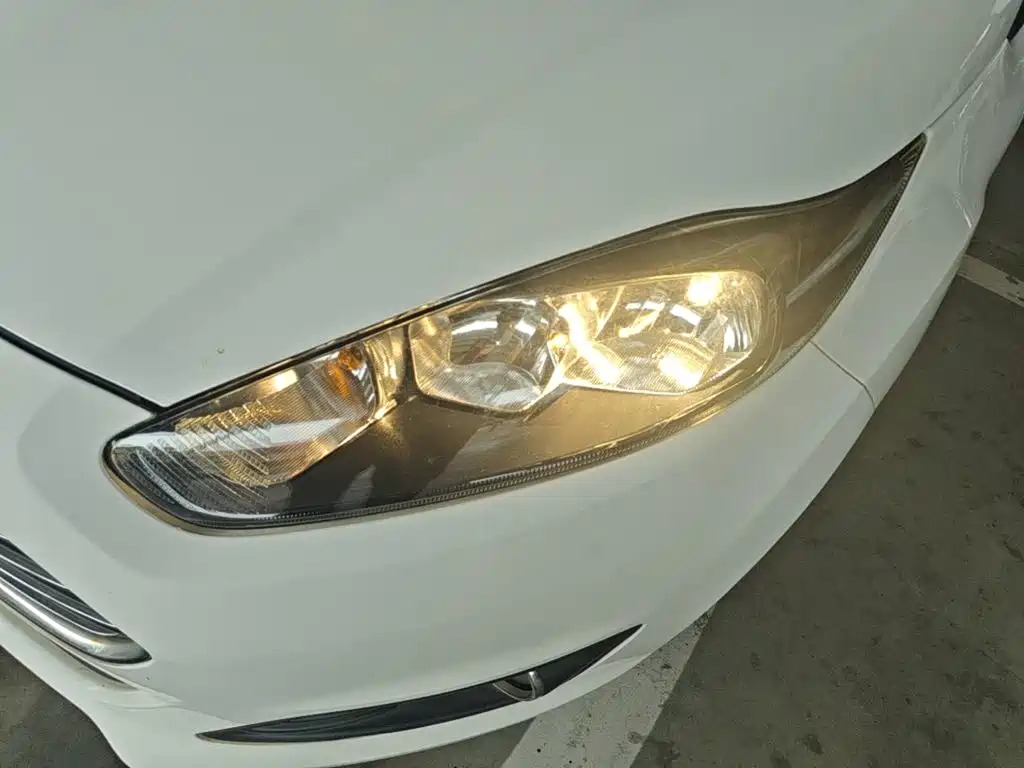 Ford Fiesta — миниатюра 24