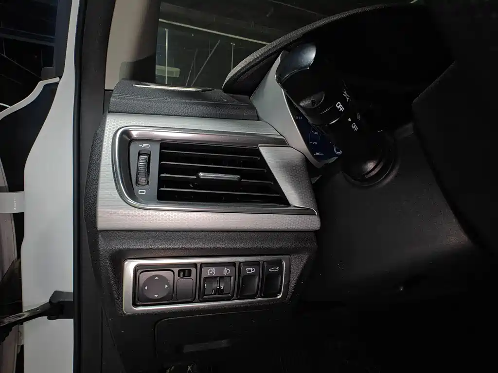 Geely GSe — миниатюра 9