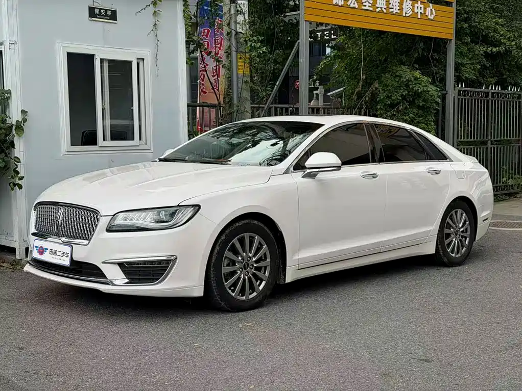 Lincoln MKZ