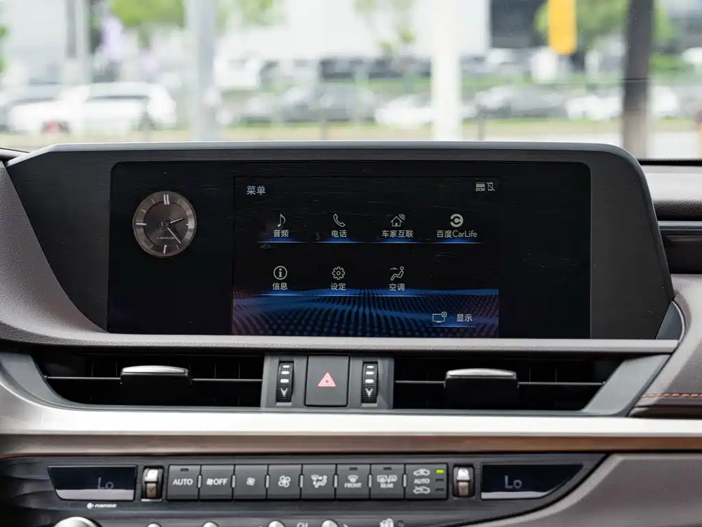 Lexus ES — миниатюра 16