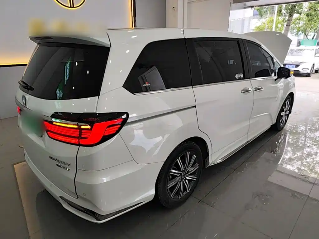 Honda Odyssey — миниатюра 7