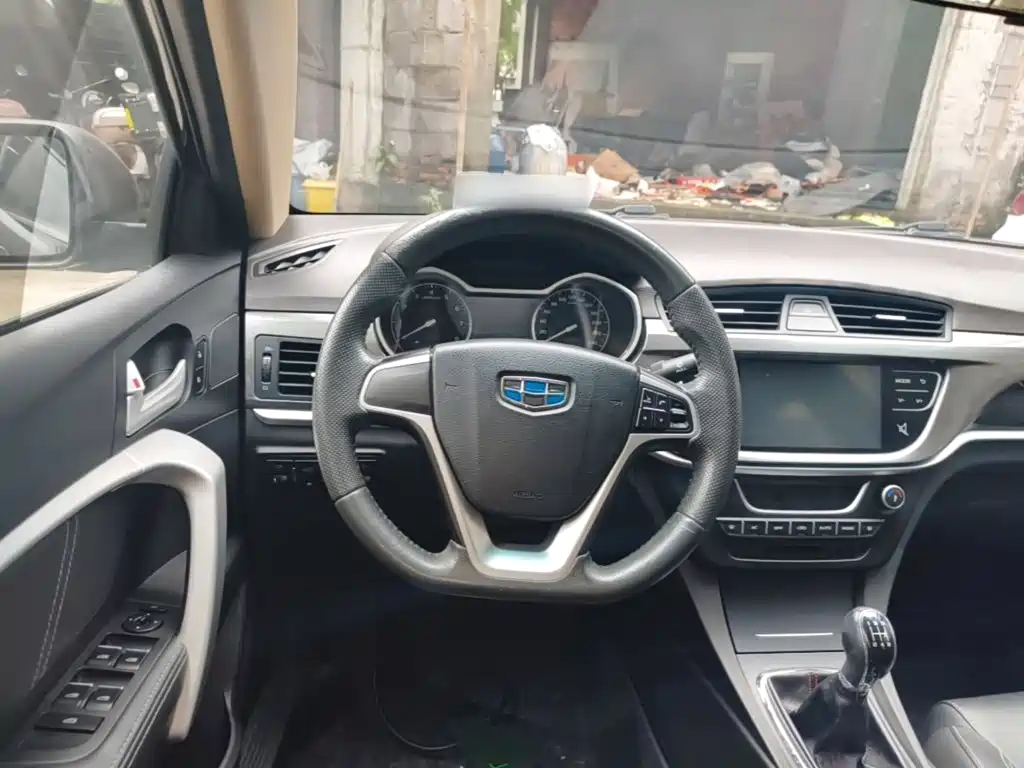 Geely Emgrand — миниатюра 11