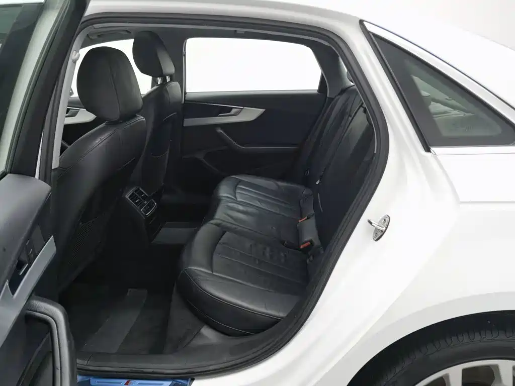 Audi A4L — миниатюра 15