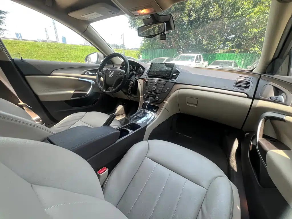 Buick Regal — миниатюра 10