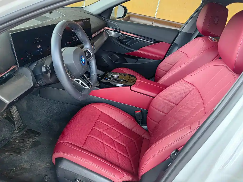 BMW i5 — миниатюра 7