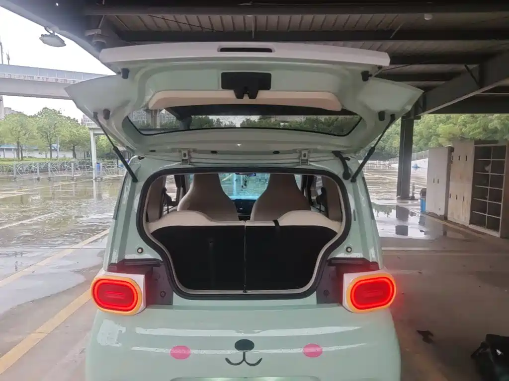 Wuling MINIEV — миниатюра 19