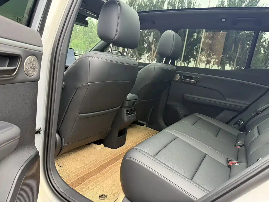 Toyota bZ3X — миниатюра 12