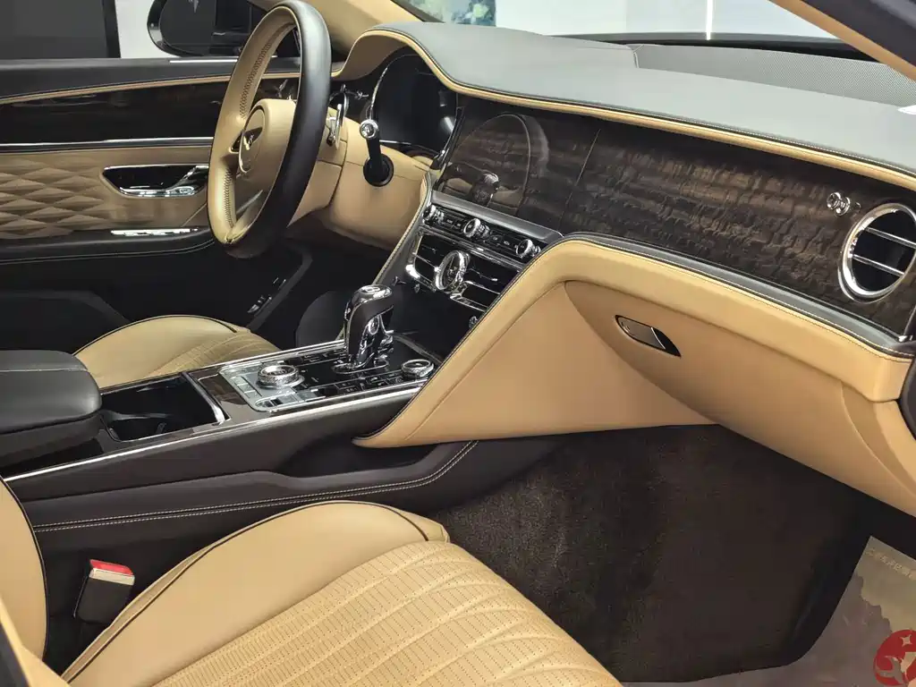 Bentley Flying Spur — миниатюра 14