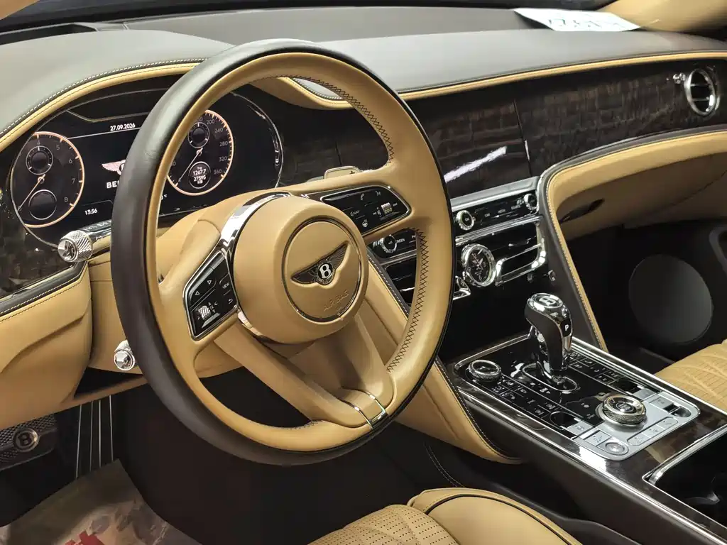Bentley Flying Spur — миниатюра 13