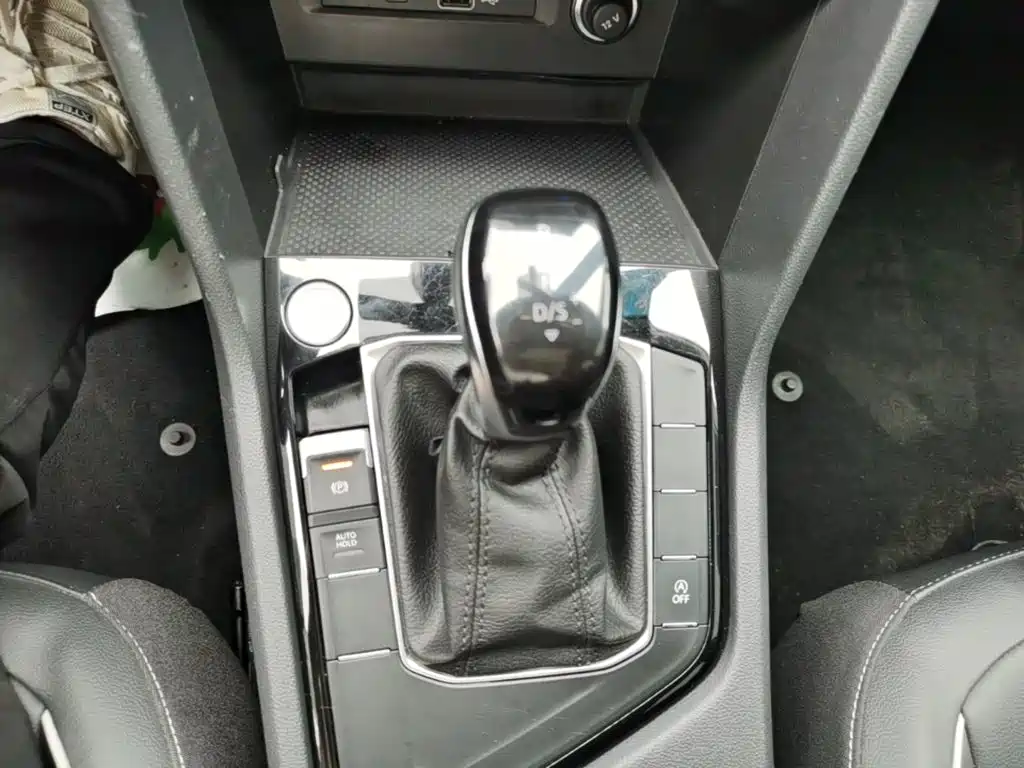 Volkswagen Tiguan L — миниатюра 14