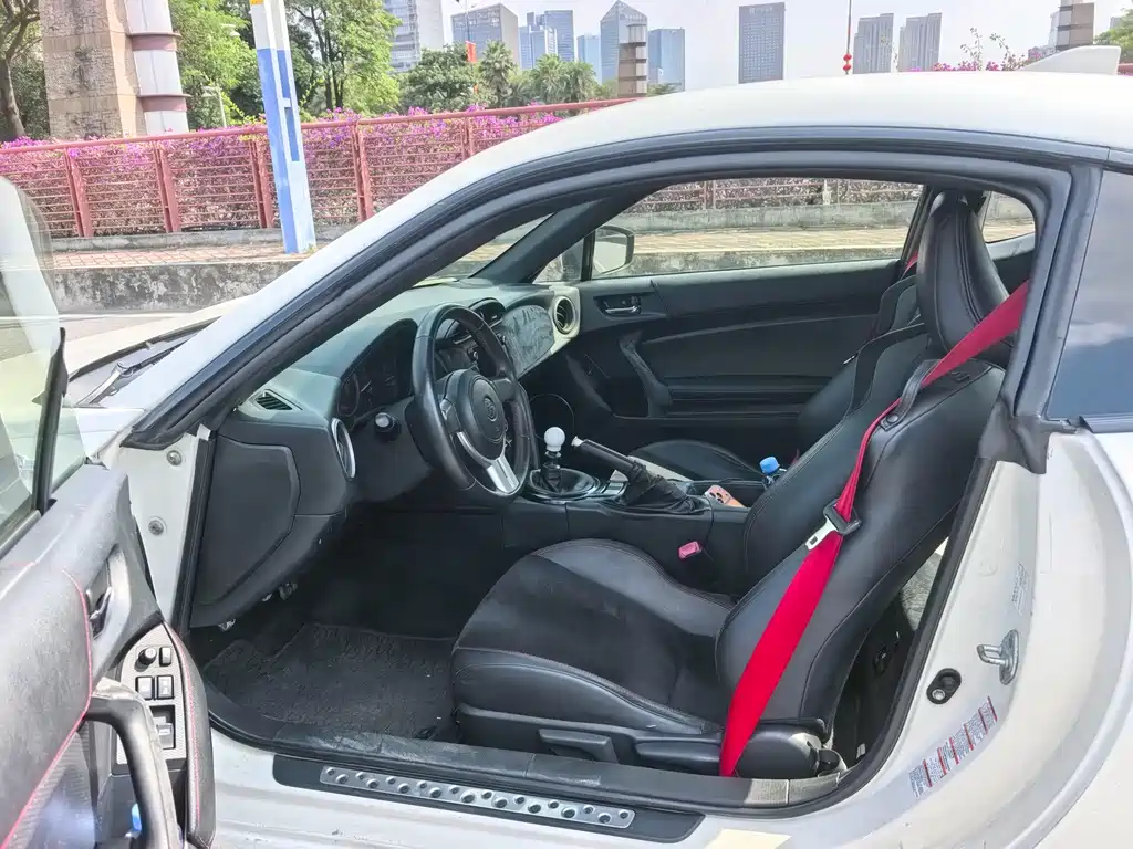 Toyota 86 — миниатюра 5