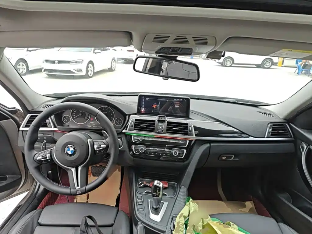 BMW 3 Series — миниатюра 10