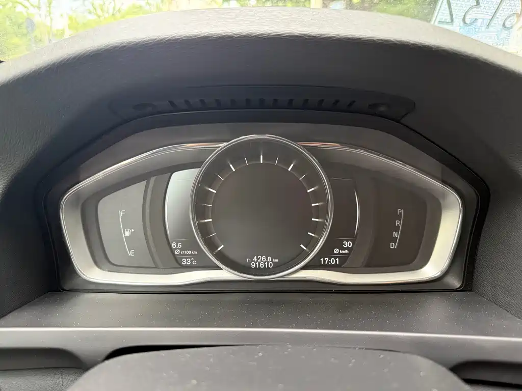 Volvo S60 PHEV — миниатюра 20